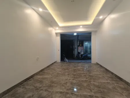 Bán nhà Đường Láng (Đống Đa) 52m, 4 tầng, mt 3.9m, giá 14.2 tỷ