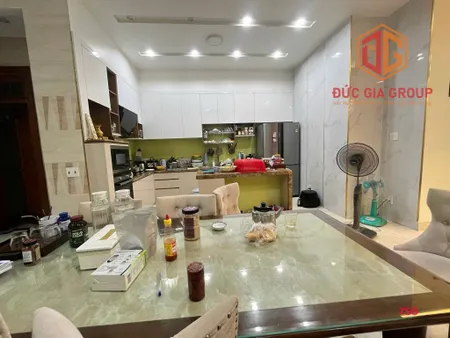 Bán nhà 1 trệt 2 lầu khu dân cư cổng 2 sân bay Biên Hòa, phường Quang Vinh