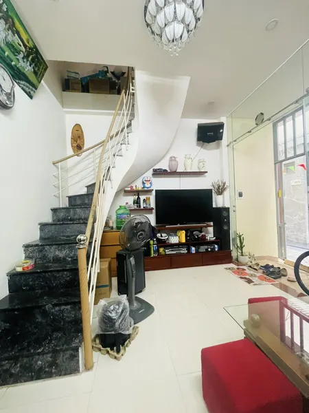 ♣ Nhà Góc Kiệt thẳng 30m ra MT Nguyễn Du, 30m2, 3 tầng, cứng cáp, 3PN, 2.65 tỷ