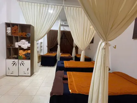 Sang nhượng SPA mặt tiền Chu Văn An giá 350tr Xương Huân Nha Trang 0985451850