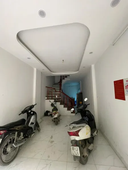 BÁC HẢO GỬI BÁN GẤP NHÀ PHỐ MIÊU NHA – NAM TỪ LIÊM, 50M2 5 TẦNG NHỈNH 7 TỶ, Ô TÔ ĐỖ CỬA – CỰC GẦN PHỐ