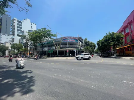 Mặt bằng kinh doanh lô góc gần chợ đêm Sơn Trà