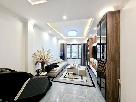 🏡 NHÀ ĐẸP GIANG BIÊN – 6 TẦNG - CÁCH 1 NHÀ RA OTO TRÁNH - FULL NỘI THẤT (như hình)