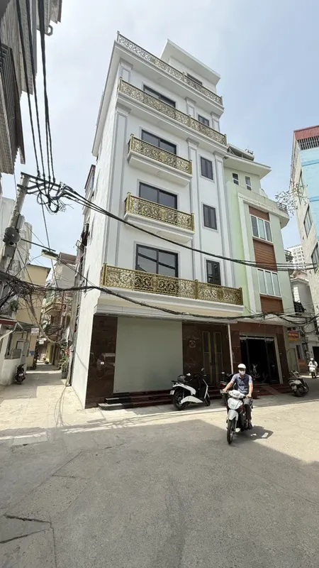 SIÊU PHẨM LÔ GÓC XUÂN ĐỈNH - 6 TẦNG THANG MÁY - TRƯỚC NHÀ ĐỂ GẦN 100 Ô TÔ.