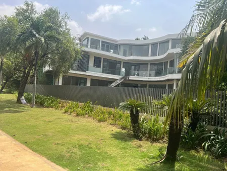 BDS  HVL RÃ ĐÔNG ! VILLA LIÊN PHƯỜNG Q9 800M2 CHỈ 75 TỶ BT THÔ VIEW SÔNG