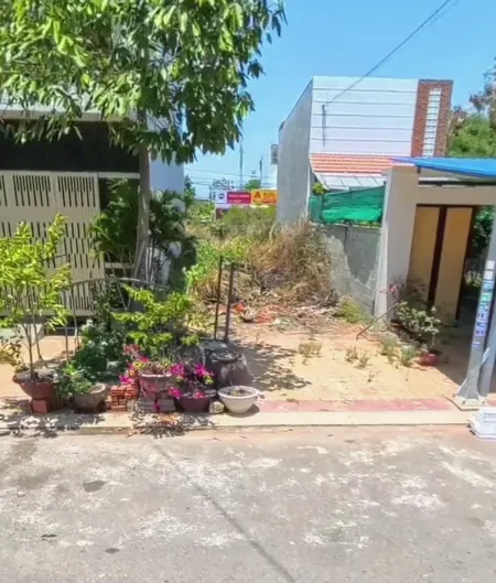Bán 100m2 Trần Tử Bình giá tốt nhất 3,1 tỷ Lh 0982482666