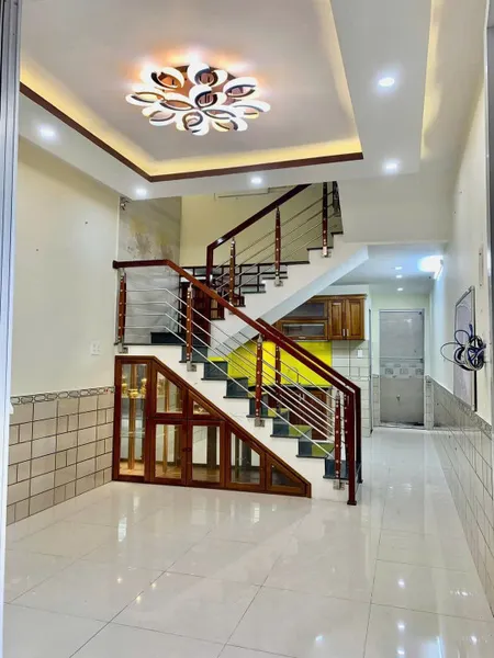♣ Nhà Kiệt 2.5m sát kiệt chính 408 Trưng Nữ Vương, 37m2, 2 tầng 2 mê đúc cứng, xây ở tâm huyết, 2.55 tỷ