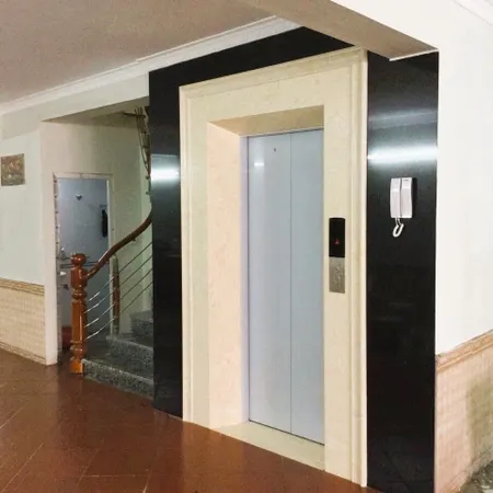 100tr/ tháng - cho thuê nhà 2MT Lý Thường Kiệt, Quận 10, 6x20, 7 tầng