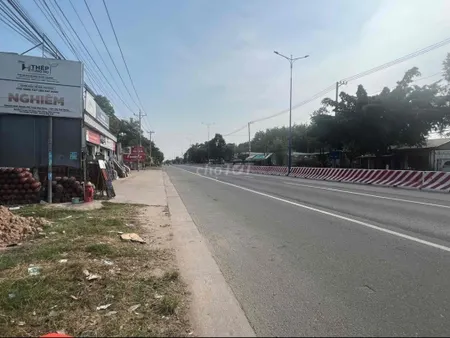 Đất 2 mặt tiền  Quốc lộ 13 , Bàu Bàng