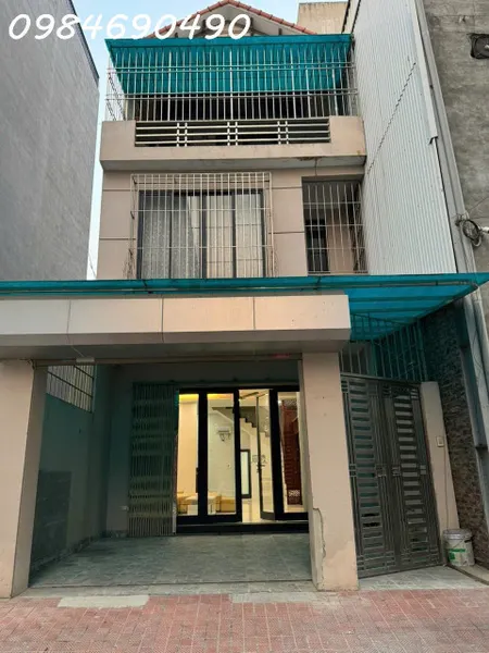 Cho thuê nhà nguyên căn Lai Xá - Hoài Đức DT 75m2, 3 tầng, full nội thất, giá 10tr/tháng