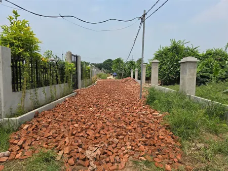 ĐẤT ĐẸP - GIÁ TỐT - Cần Bán LÔ GÓC Chính Chủ 3 Mặt Tiền Đường Bùi Dự