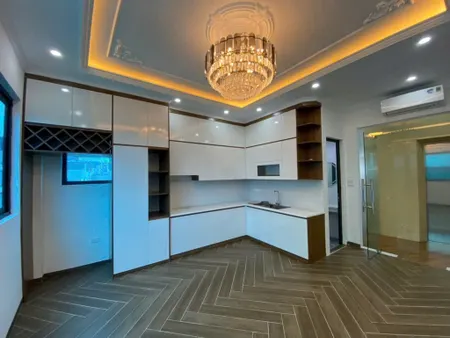 Bán nhà Miêu Nha 5 tầng thang máy sịn , gần phố , rộng , 6,7 tỷ