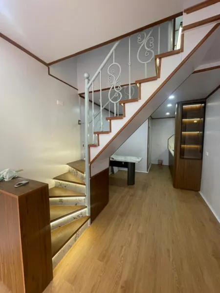Bán nhà Định Công - 30m2 2 tầng full nội thất, nhỉnh 3 tỷ