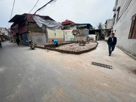Đường trước nhà 2 ô tô tránh nhau thoải mái – cực kỳ hiếm trong khu vực trung tâm!

 Diện tích: 61 m mặt tiền 5 m giá 2.4 tỷ 
Pháp lý đầy đủ