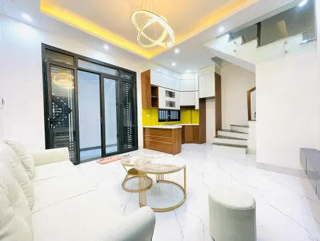 Nhà Mặt Ngõ Vạn Phúc – 40m², 4 Tầng – 5 Phòng Ngủ – Giá đẹp hơn HOA HẬU