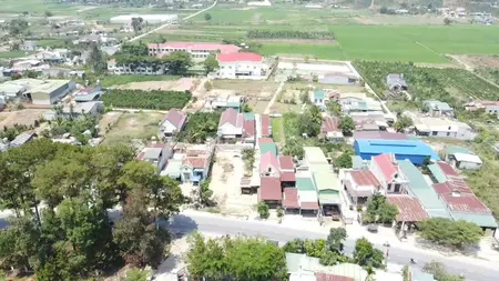 Đạ Đờn- Lâm Hà-Lâm Đồng dt 672m2 sẵn 200m2 thổ cư đường bê tông tới đất nằm trung tâm xã sầm uất giá chỉ nhỉnh 1 tỷ
