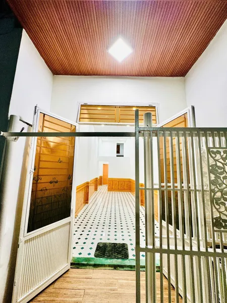 ♣ Nhà Kiệt Trưng Nữ Vương 61m2, ngang 5.1m, vuông, 2 căn C4 sạch đẹp, giá đầu tư 2.62 tỷ