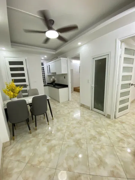 Bán chung cư phố Hào Nam, Đống Đa, 50m2, 2 ngủ, 2vs, nhà đẹp ở luôn, ngõ rộng