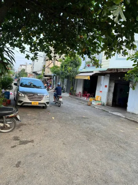 Bán Đất Mặt Tiền Chợ Trung Mỹ Tây 13, Quận 12 – Vị trí đắc địa cho kinh doanh!