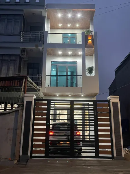 TÀI CHÍNH HƠN 3 TỶ SỞ HỮU NHÀ 3 TẦNG NGÕ 28 CAO XANH,HẠ LONG
