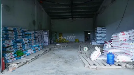 HOT HOT HOT -  CẦN BÁN NHANH CĂN NHÀ LIỀN KỀ VÀ KHO  TẠI Đường Chính, Xã Ya Xiêr, Huyện Sa Thầy, Kon Tum