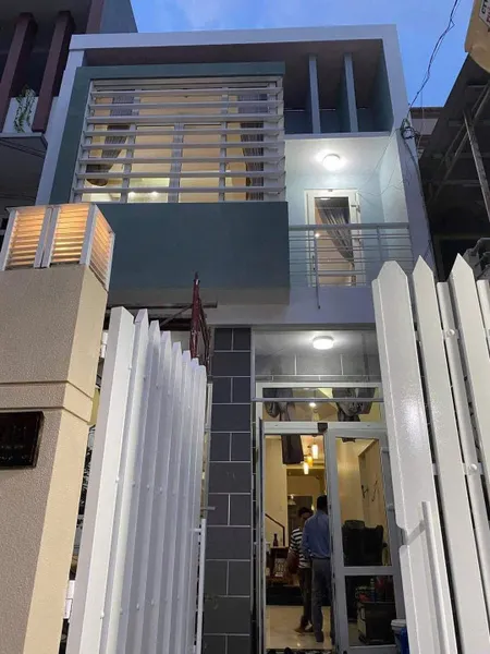 Bán nhà hẻm 5m - 2 Tầng - Sân oto - 88m2 ngang 5m - Trung Tâm Hiệp Phú