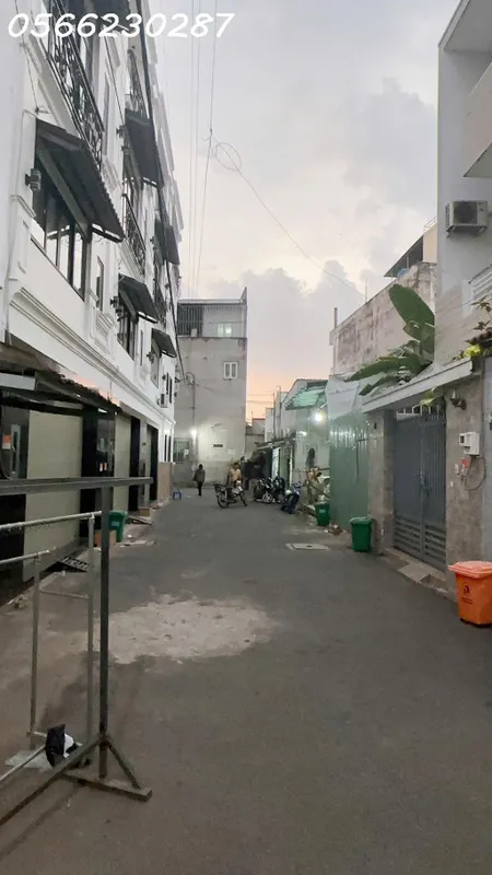 BÁN NHÀ 2 TẦNG, 60M2, NGÕ HIẸP THÀNH, QUẬN 12 - GIÁ HỜ 4.5 TỶ - SỔ ĐỎ CHÍNH CHỦ