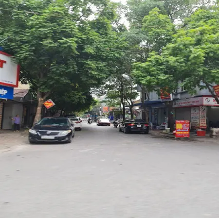 Bán đất phố kinh doanh Trâu Quỳ, Gia Lâm. 66.6m2. Mặt tiền rộng, khuôn vuông.