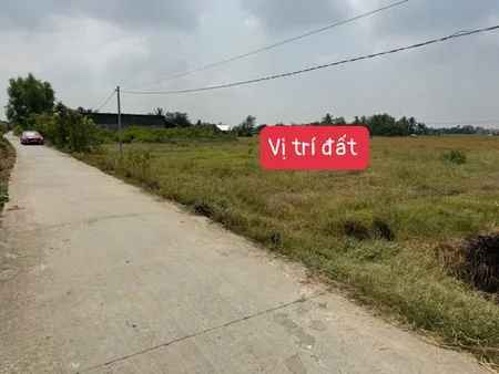 Bán nền thổ gần trường học và ubnd Bình Trinh Đông 📌 Diện tích : 5x27 . 135m2 -Giá 650tr