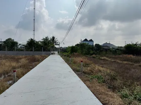 đất thổ cư xã Bình Lãng, Tân Trụ , Long An. - cách nhựa tl833 vô 50m 📌 DT : 5 x 28 140m2.  - Giá : 690triệu