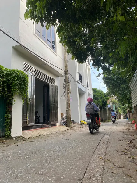 🚛 Chuyển Công Tác Nên Cần Sang Nhượng Lại Căn Nhà 57m² Tại Phụng Châu - 🔥 Giá Quá Yêu!