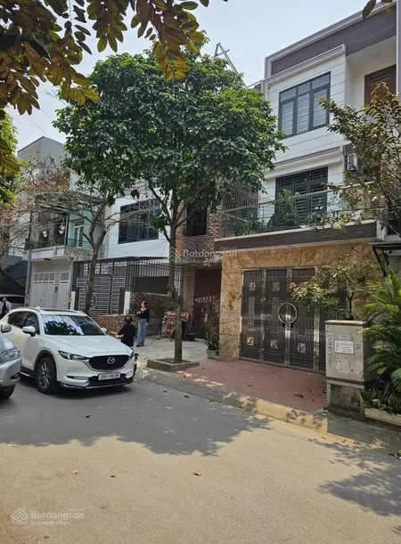 bán nhà 3 tầng xây thô dt 100m2 1 sàn. nhà số 8-lk11 KĐT Phú Thịnh- Sơn Tây