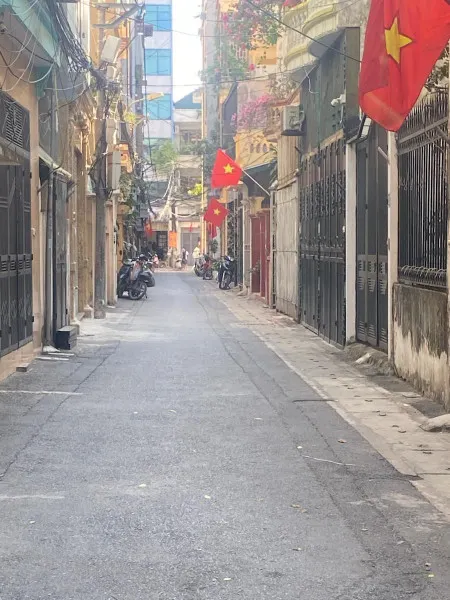 NHÀ PHỐ NGUYỄN VIẾT XUÂN - 40M, MT 4,2M  - GIÁ  9.5 TỶ - FULL NỘI THẤT XỊN