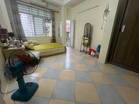 Bán nhà Khương Trung, Thanh Xuân, 5 tầng dân xây, lô góc thoáng sáng, ngõ cực rộng