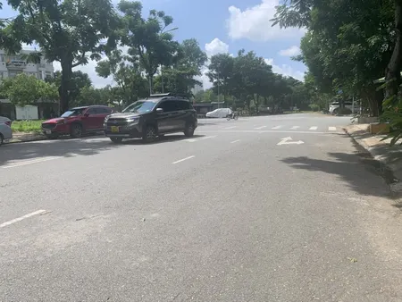 C125 🔥 CƠ HỘI ĐẦU TƯ HIẾM CÓ - ĐẤT MẶT TIỀN NGUYỄN THỊ THẬP, QUẬN 7 🔥