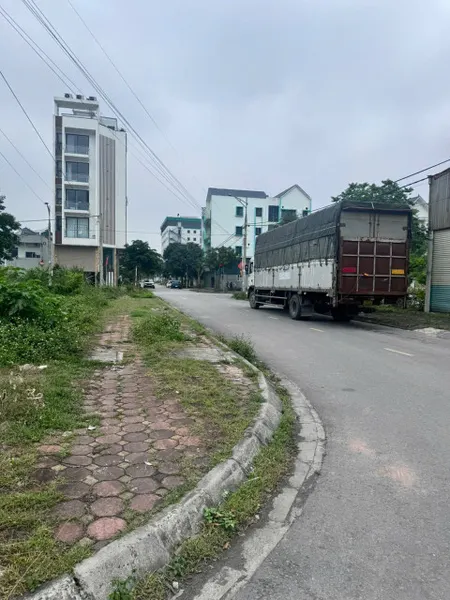 bán 2 lô đất cho bác ruột. S 210 1 lô , 2 lô liền kề là 420M . đất tại khu đô thị đồng văn xanh ,duy tiên ,hà nam