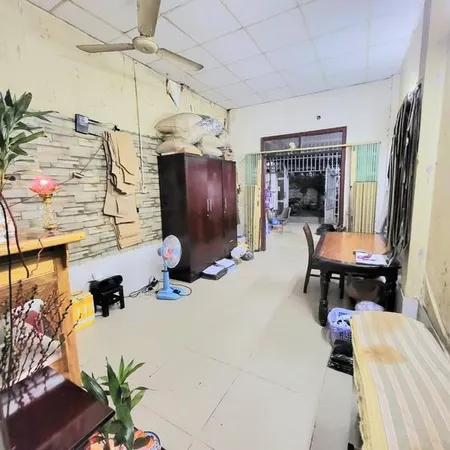 mặt tiền lê liễu