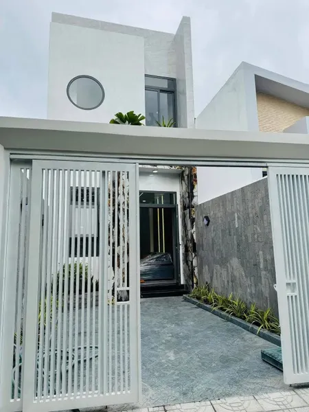 Nhà ngay Chợ Hưng Nhơn