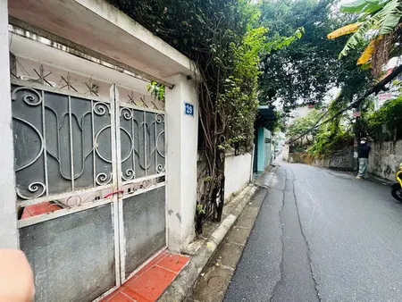 THỬA ĐẤT ĐẸP- NGÕ THẲNG TẮP- OTO QUA NHÀ Ngọc Thụy- Long Biên 51/70 m2,mặt tiền  6.1m, 6.5 tỷ.