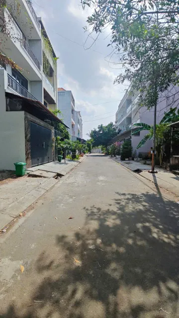 Bán đất khu dân xã phước kiển 5x21.4 mặt tiền đường nhựa 8m