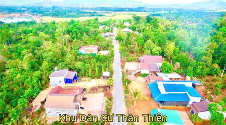Mặt tiền nhựa liên xã Cư Ê Wi-Cư Kuin- Đắk Lắk dt 210m2 sẵn 60m2 thổ cư KDC đông giá chỉ 2xxtr