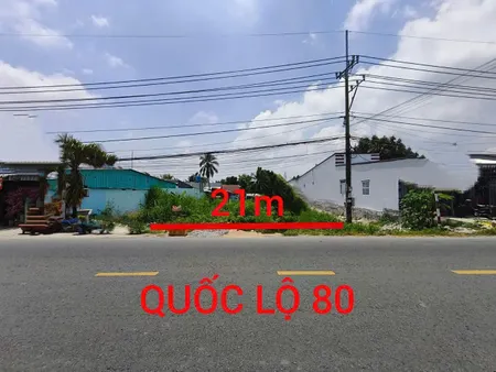 🔥 🔥 Cần bán hơn 2 công đất với mặt tiền rộng 21m cập quốc lộ 80, xã Mong Thọ B