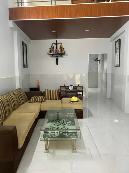 Nhà sr hoàn công 2.35 tỷ/70m2, đường ô tô thông