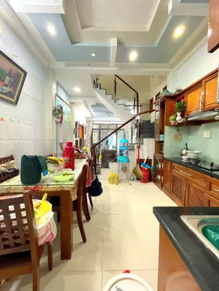 MẶT TIỀN ĐƯỜNG  SỐ TRUNG TÂM KHÁNH HỘI Q4 
NGANG 4 DÀI 13 M 4 TẤM CÓ 6 TỶ