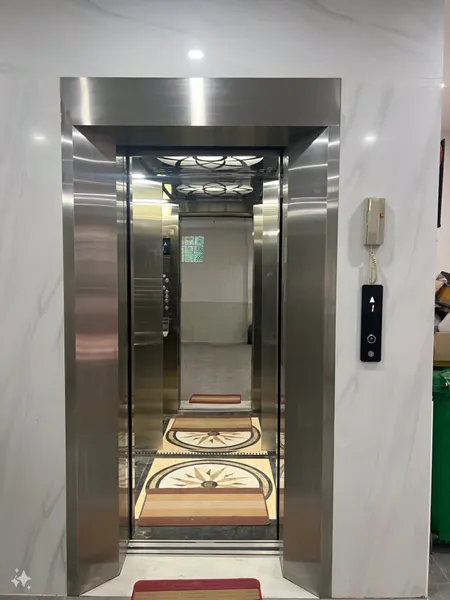 Nhà 6t phố Yên Bình, Văn Quán – 42m², thang máy- giá đẹp