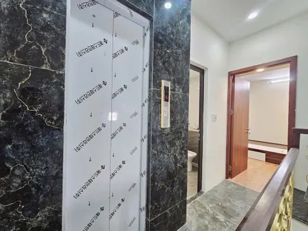 BÁN NHÀ ĐẸP PHỐ NGUYỄN HOÀNG -THANG MÁY - NGÕ SẠCH ĐẸP - GIÁ CHỈ 7.5 TỶ