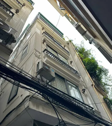 Tôi bán nhà tại ngõ 79, phố 8/3,lô góc, 32M2, 5 TẦNG, MT4.1m GIÁ 6.3 TỶ