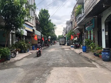 Bán Dãy Trọ 2 Lầu Gồm 12P trọ ở KDC 434, ngay cổng sau KCN Visip