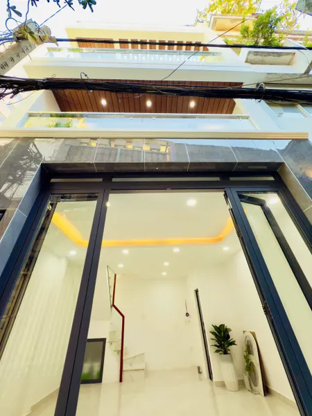 Nhà 4 tầng mới vị trí đẹp sát mặt tiền Hưng Phú P9Q8. Giá 4,68 tỷ TL