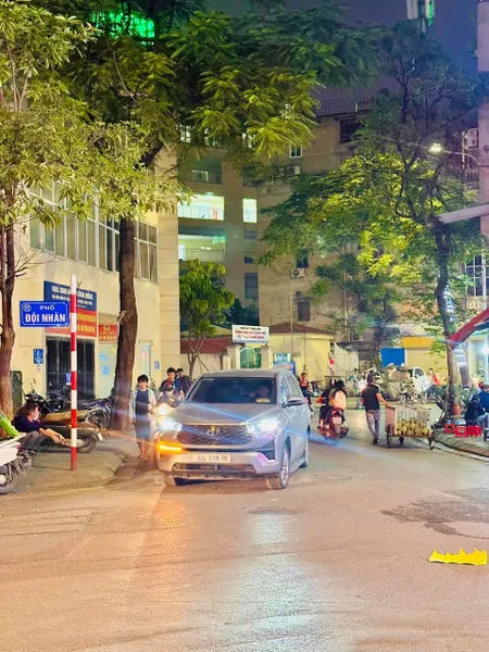 HOA HẬU BA ĐÌNH PHƯỜNG VĨNH PHÚC - NGÕ THÔNG ÔTÔ, KINH DOANH ĐỈNH - GIÁ 16 TỶ